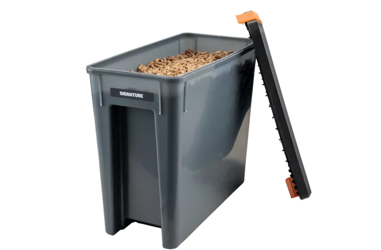TRAEGER STAYDRY® HOLZPELLET-BEHÄLTER - Grill-Werk